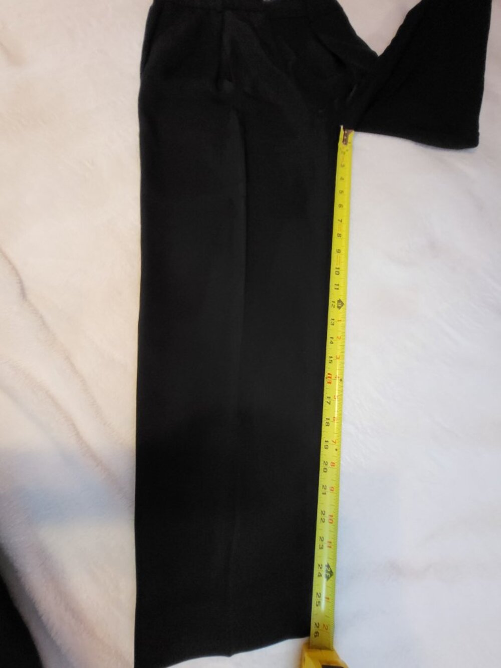 RW&CO. Black Wide-Leg High-Waist Trousers - Picture 13 of 14